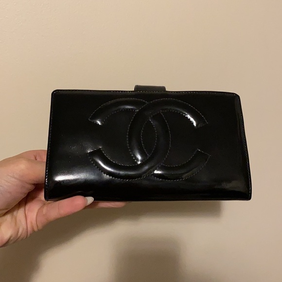 Vintage Chanel wallet 24k gold hardware *RARE* - Picture 11 of 15